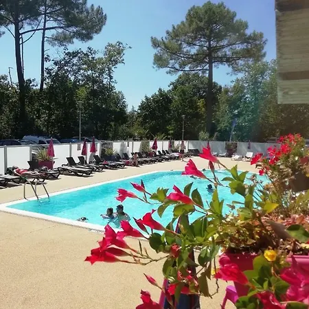 Mobil Domaine De Campsite
